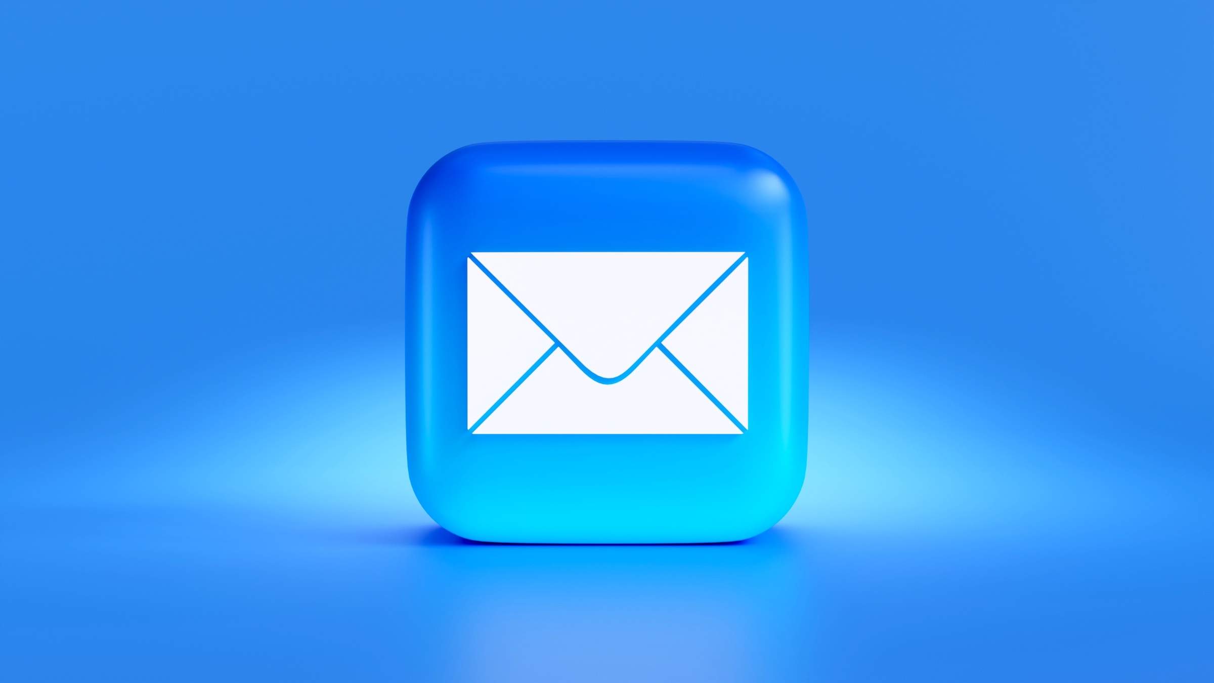 email logo on a blue dice