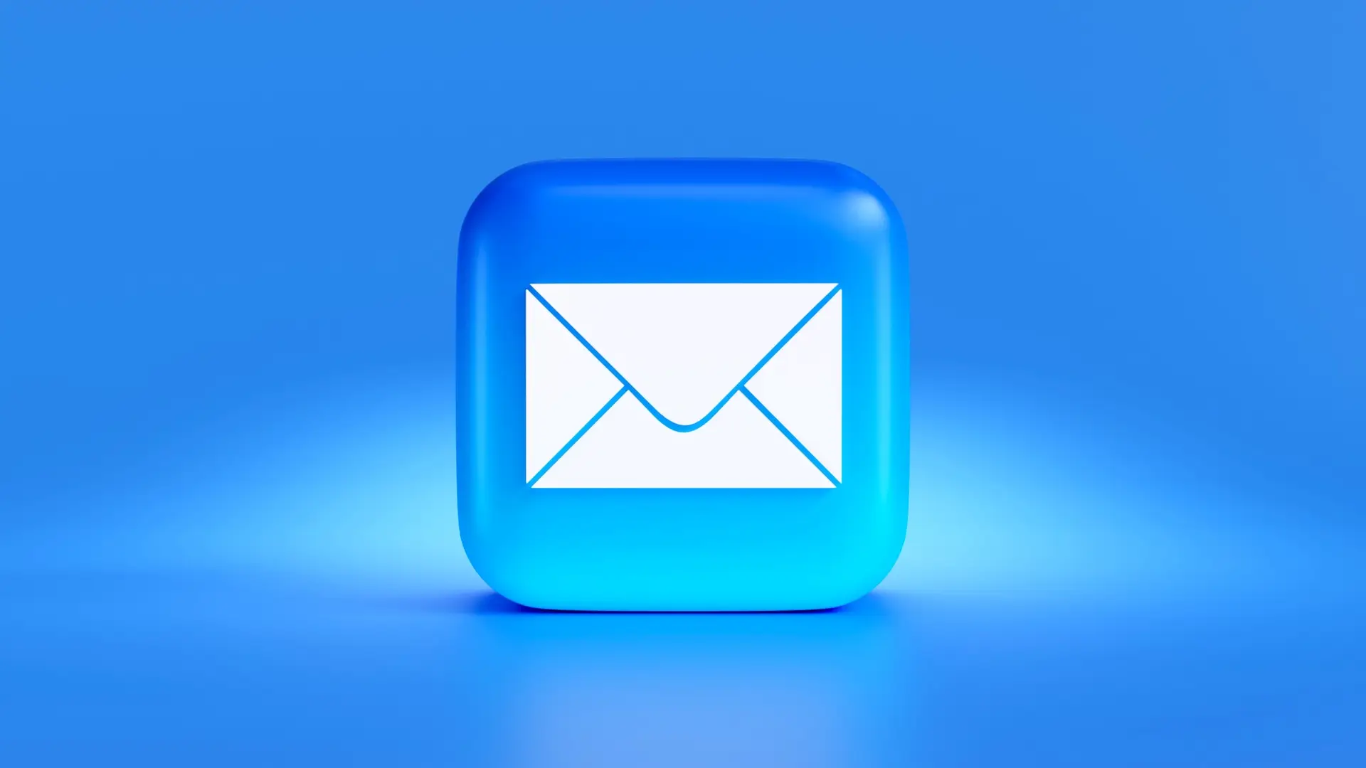 email logo on a blue dice