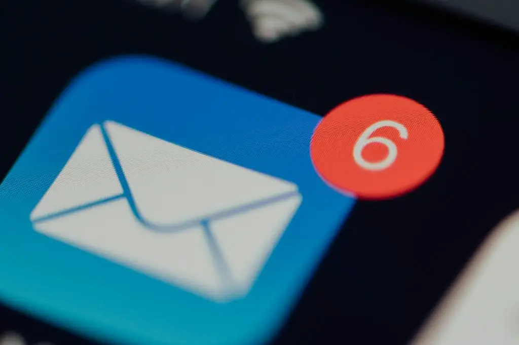 Email icon.